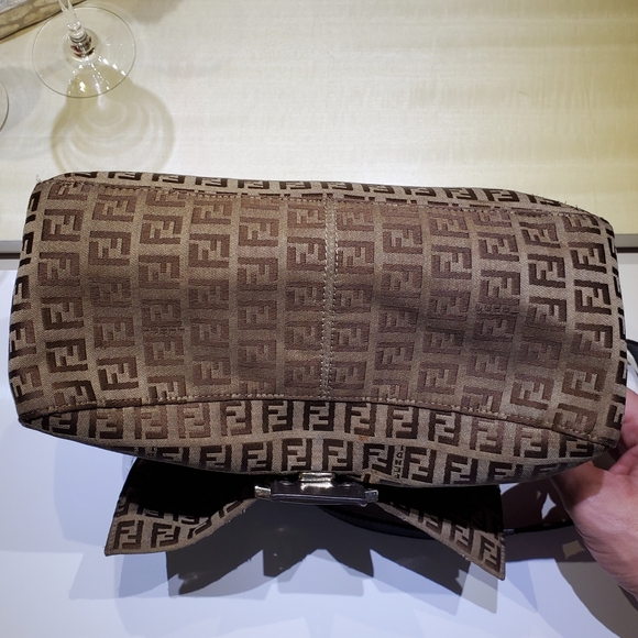Fendi Zucchino Mama vintage canvas shoulder bag- brown/beige gold hardware - Picture 6 of 13